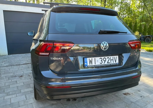 Volkswagen Tiguan cena 89900 przebieg: 82000, rok produkcji 2018 z Skierniewice małe 704